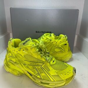 ❌SOLD❌Balenciaga Runner Sneaker ‘Fluo Yellow’ Men’s Size 11